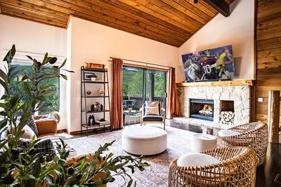 Image de Panoramic Views! Designer`s Condo on Golf Course w/Resort Amenities
