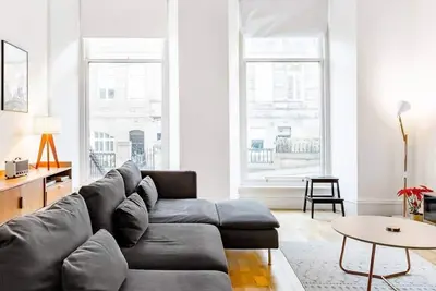 Image de Elegant 2 Bedroom Apartment in West End