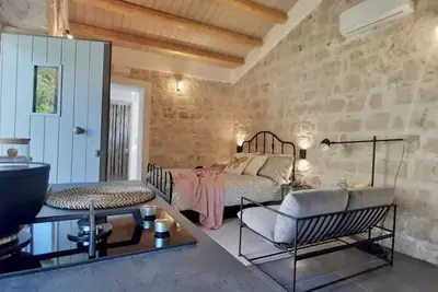 Image de Cottage with special view of the pool and garden