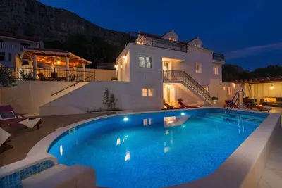 Image de Luxury Villa Maja with 4 bedrooms, heated, private 32m2 pool, Jacuzzi, fitness room, sauna
