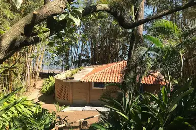 Image de Boat House Retrofit - Foot in the sand