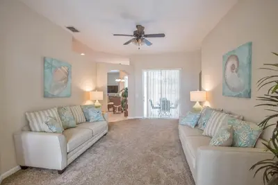 Image de Spacious 4 Bed Spa Pool Home in Higlands Reserve
