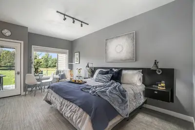 Image de Leelanau condo on golf course close to beaches, wineries, sand dunes, and more