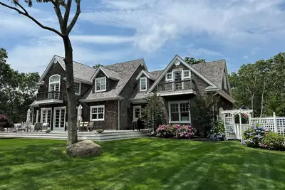 Image de 5-Acres, Heated Pool, Tennis, Basketball, 5 Bedroom 7 Bath