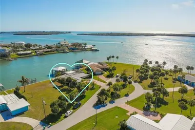 Image de Lemon Bay Hideaway - Gorgeous 3/2 with Boat Dock on Lemon Bay!