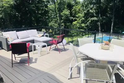 Image de Swimming in the hudson highlands in your own super private woodland sanctuary.