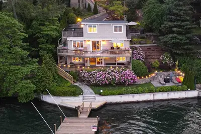 Image de Direct Lakefront Living - Floating Dock, Boat Watching, Kayaks, & Ev Charger