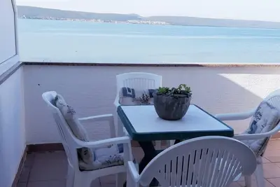 Image de Appartement d'une chambre prés de la plage Nevidane, Pasman (A-18427-a)