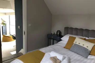 Image de 2 Minute Walk to Beach with Private Parking and Pet Friendly