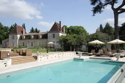 Image de Chateau Lacanaud Exclusive Use Holidays - Sleeps 24