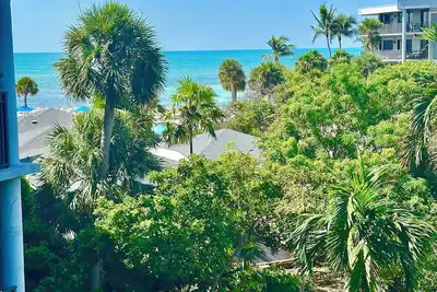 Image de Atlantic Paradise Escape | Luxury Oceanfront Condo in Key West