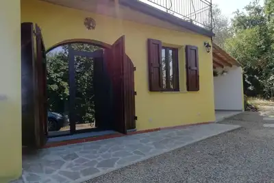 Image de Escape to the Tuscan countryside, immersed in the woods