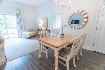Image de 3Bed\/2Bath Ritzy 3 of 3