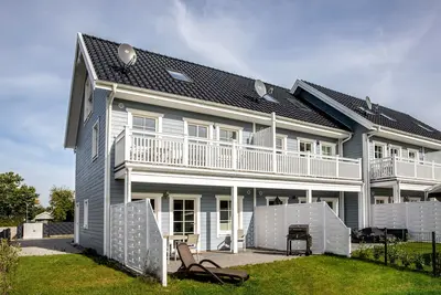 Image de Lovingly furnished vacation home with sauna