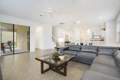Image de Sweet 4 Bed Pool Home in Providence at Rosemont Woods
