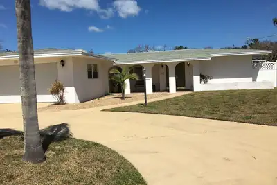 Image de Villa Paquita is a charming home with private pool where you can hear the ocean!