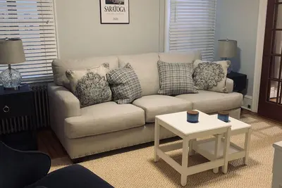 Image de Saratoga Escape - In Town Apartment in Spa City