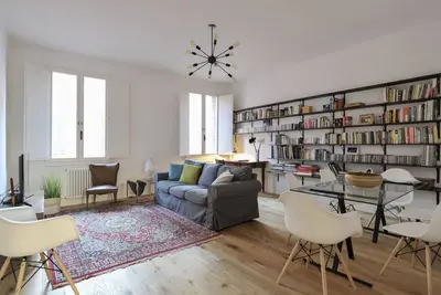 Image de Ur-Nest Testoni. Ur-Nest TestoniUR-Nest TestoniUR-Nest TestoniUR-Nest TestoniUR-Nest. . .