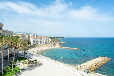 Image de Au coeur du village avec vue mer et Ă 100m plage