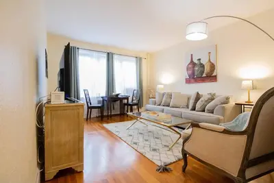 Image de Spacious 1Bed, Boston Coll, Elevator, Roof Deck