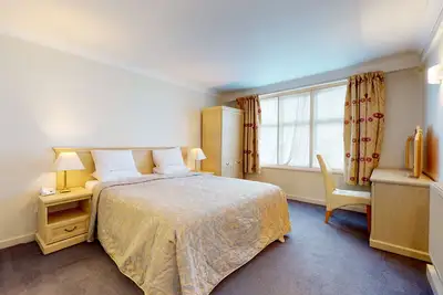 Image de Luxury Serviced Apartment, Staffed Reception, Two Bathrooms, Large Living Room a