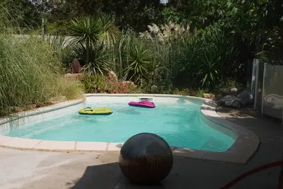 Image de Villa avec piscine privative dans un jardin de 2000m² à 5 km de la mer