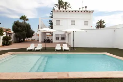 Image de Villa with Private Pool