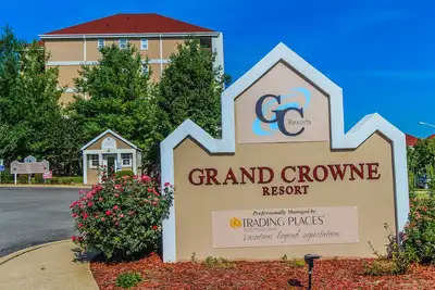 Image de Spacious 3 Br Penthouse adjacent Thousand Hills Golf near the Theater Strip