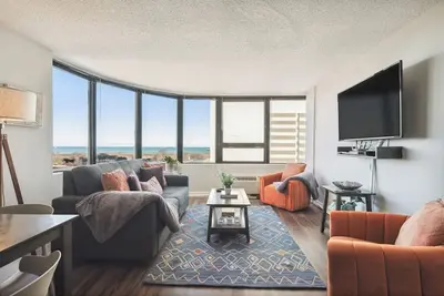 Image de Safe Dtown Park Views Mich Ave, Museums 2bd/2ba