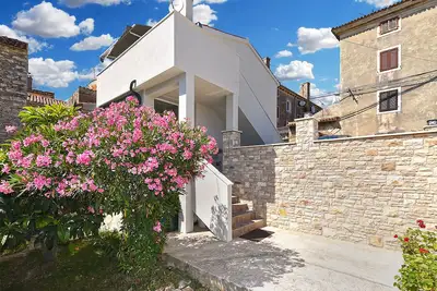 Apartment 1503/14609 (Istria - Galižana), 4500m from the beach