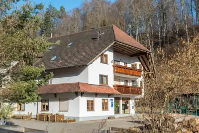 Image de Appartement spacieux \"Ferienwohnung Maria\" dans une campagne avec Wi-Fi