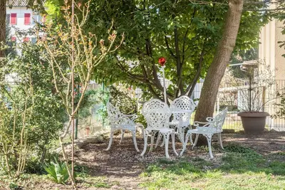 Image de Appartement de vacances \"Zimmer mit Kochnische Kletterrose\" à proximité du centre de la ville