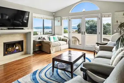 Image de Monterey Bay Views: Spectacular Views - Walk to Cannery Row and the Aquarium