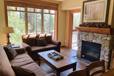 Image de The Village At Mammoth, 2br/2b Suite, Great Location Above Shops & Restaurants