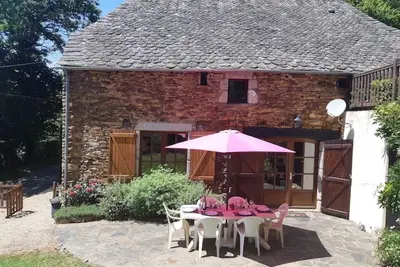 Image de Converted Stone Barn with Pool