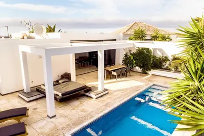 Image de Casa Maeva with heated pool in El Roque