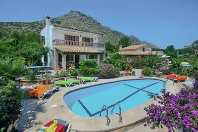 Image de Villa de 5 chambres à coucher, avec piscine privée et Bbq, Puerto Pollensa