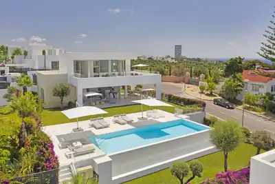 Image de Villa Comoda -Fab 4 Bed Family Villa in Marbella!