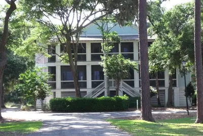 Image de Gorgeous 2 Bedroom, 2 Bath Villa - Just Steps To The Beach