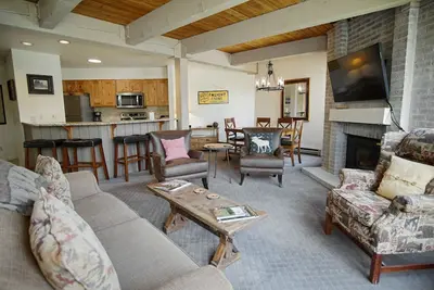 Image de Great Winter Location, Pool and Hot Tub, Versatile Bedding Arrangement,