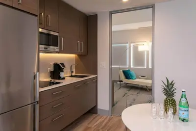 Image de Suite 6 Summer Availability!