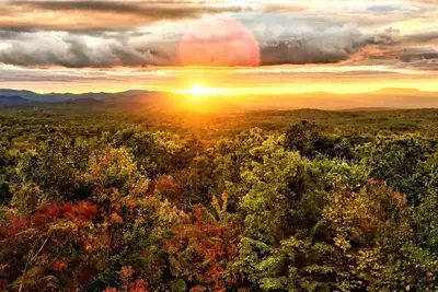 Image de Relax, Refresh, Renew at our beautiful Cabin nestled in the North Georgia Mtns