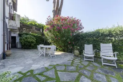 Joivy Apt w/Amazing sea view and patio, next to Port of Rapallo