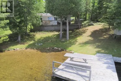 Image de Lake Kashwakamak, North Frontenac
