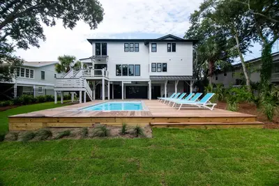 Image de T-Time:Luxurious 4br/3. 5ba Custom Retreat with Private Pool on Edisto Beach