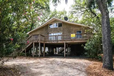 Image de Pet-Friendly Classic Beach Cottage w/ Easy Beach Access; Sun Deck: Cable Tv & WiFi Access