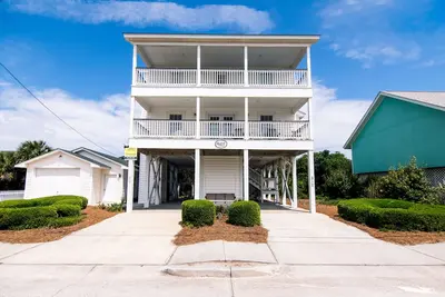 Image de Two Story Second Row Home w/ Ocean Views; Cable Tv/WiFi; Elevator For a Fee