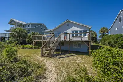 Image de Oceanfront on the St. Helena Sound; Expansive Beach & Ocean Views; Sun Deck; Cable Tv