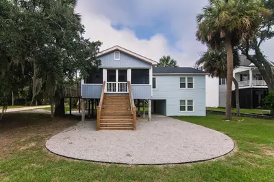 Image de Beachwalk Cottage w/ Screened Porch; Easy Beach Access; Cabel Tv/WiFi