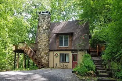 Image de Treetops Lodge - Private Mountain Home in Mt. Mitchell Golf Community